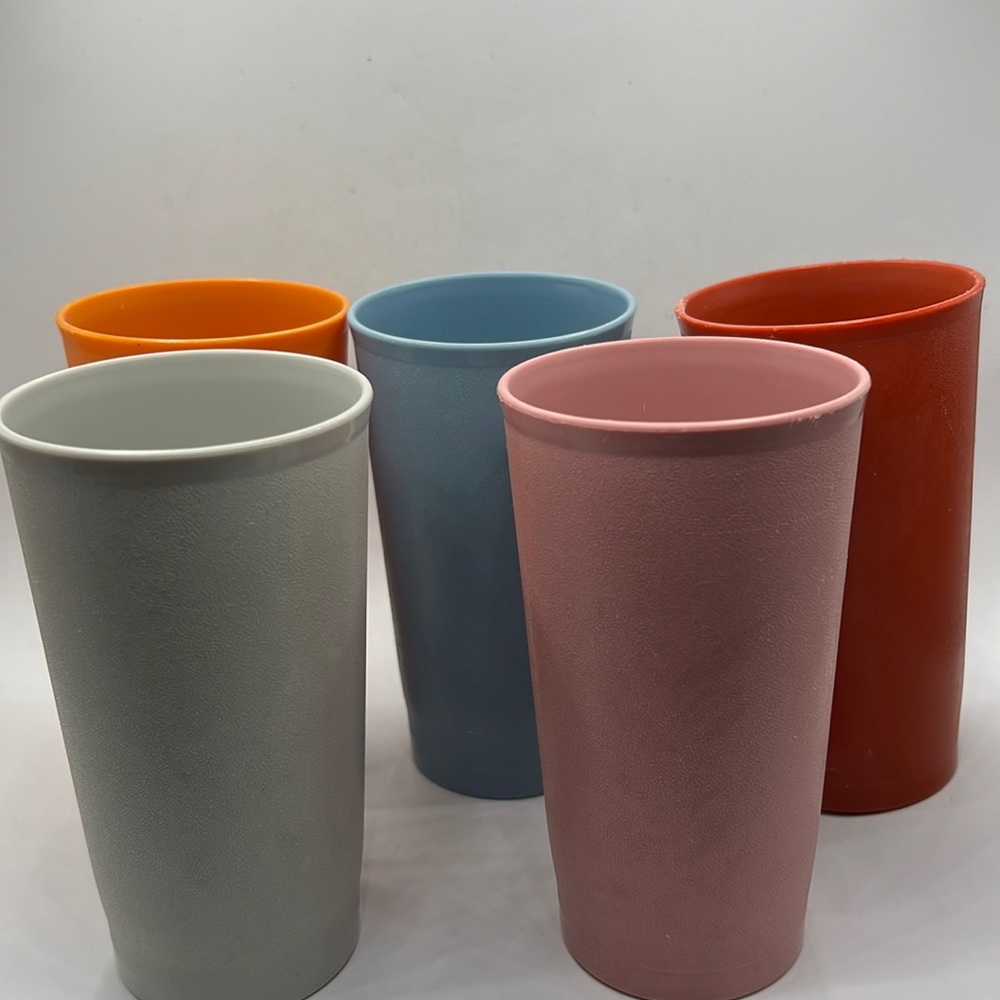 Tupperware Plastic Cups set of 5